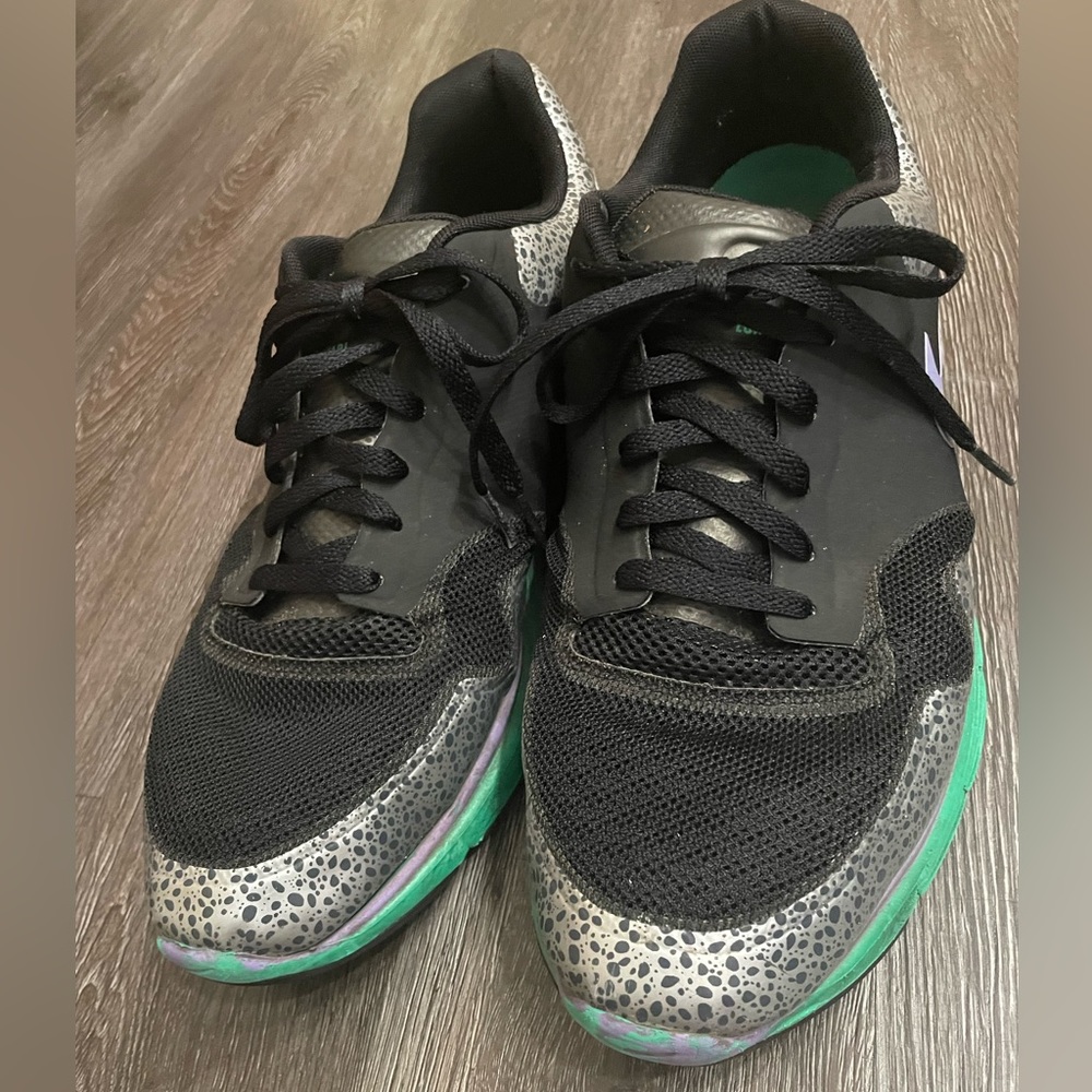 Mens size 12 Nike